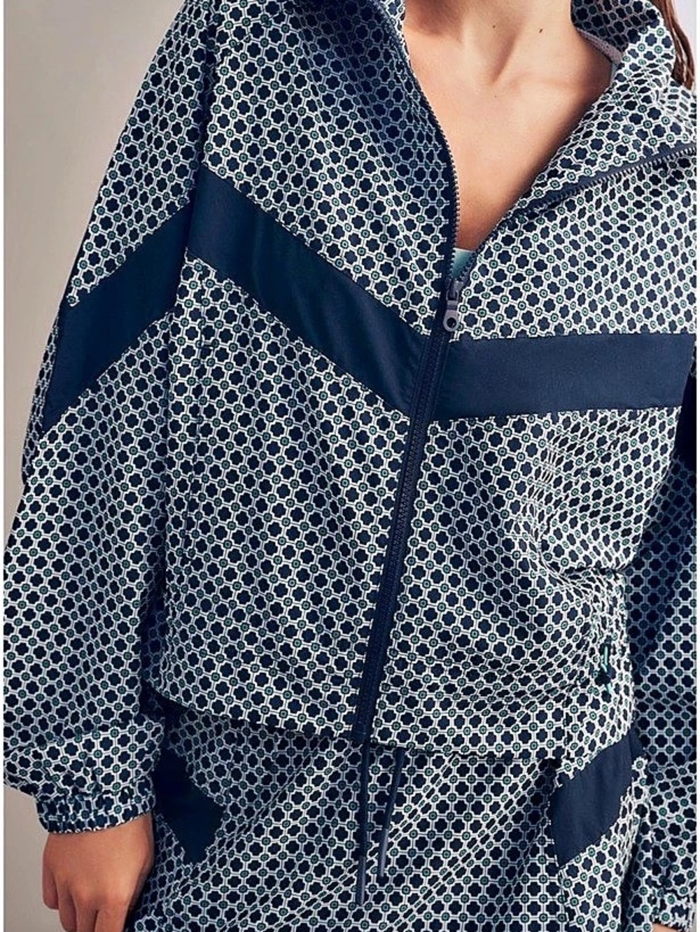 Beach Riot Casen Jacket Geometric Print Blue & White Medium